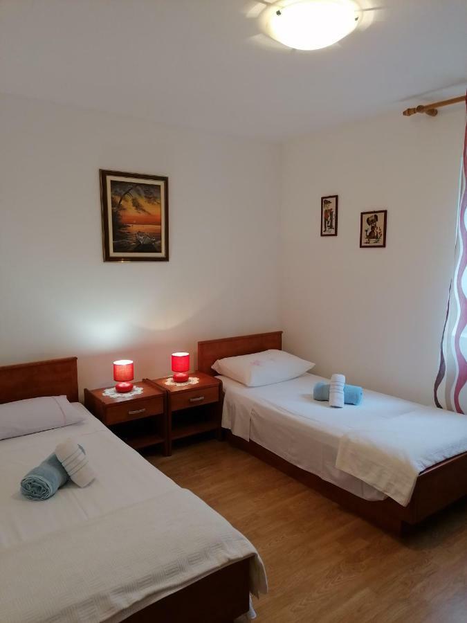 Apartments Marlen Mali Lošinj Exterior foto